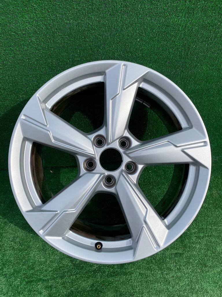 1x Alufelge 18 Zoll 8.0" 5x112 4K0601025D Audi A6 C8 Rim Wheel