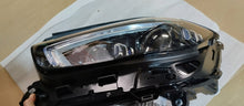 Load image into Gallery viewer, Frontscheinwerfer Mercedes-Benz W213 A2139065310 Ein Stück (Rechts oder Links) SCH1102431219xq