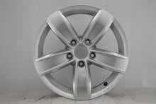 Load image into Gallery viewer, 1x Alufelge 16 Zoll 6.0&quot; 5x112 43ET Glanz Silber 2GA601025Q Vw Rim Wheel