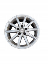 Load image into Gallery viewer, 1x Alufelge 15 Zoll 6.0" 5x100 38ET Glanz Silber 6J0601025K Seat Ibiza Iv FEL2250312230ll
