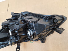 Load image into Gallery viewer, Frontscheinwerfer Toyota Verso 81110-0F090 Rechts Scheinwerfer Headlight SCH7944015755vr
