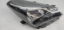 Load image into Gallery viewer, Frontscheinwerfer Toyota Yaris LED Rechts Scheinwerfer Headlight