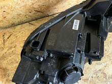 Laden Sie das Bild in den Galerie-Viewer, Frontscheinwerfer Kia Sorento IV 92102-P2120 P2921-61140 Full LED Rechts SCH4351685103fh