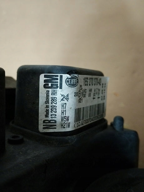 Frontscheinwerfer Opel Astra 13239289RH Rechts Scheinwerfer Headlight SCH5431519572vy