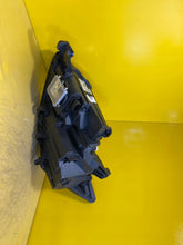 Laden Sie das Bild in den Galerie-Viewer, Frontscheinwerfer VW T7 7T1941036 LED Rechts Scheinwerfer Headlight SCH5064963050dg