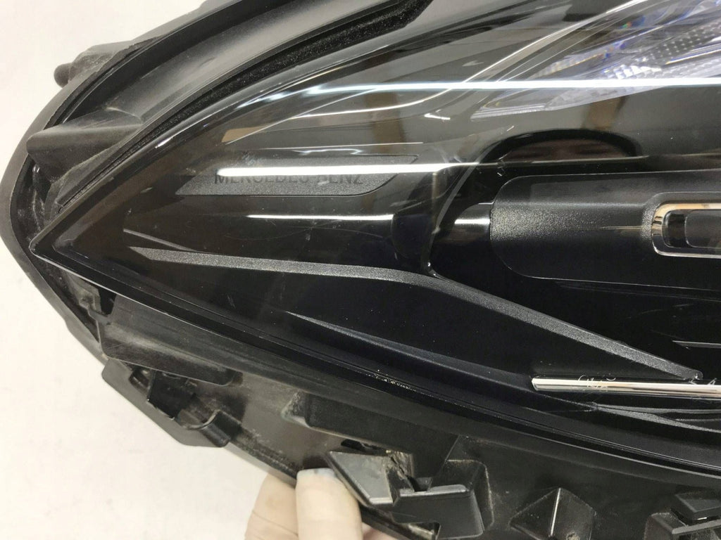Frontscheinwerfer Mercedes-Benz Cla X118 C118 A1189061401 Rechts Headlight SCH4923544183ga