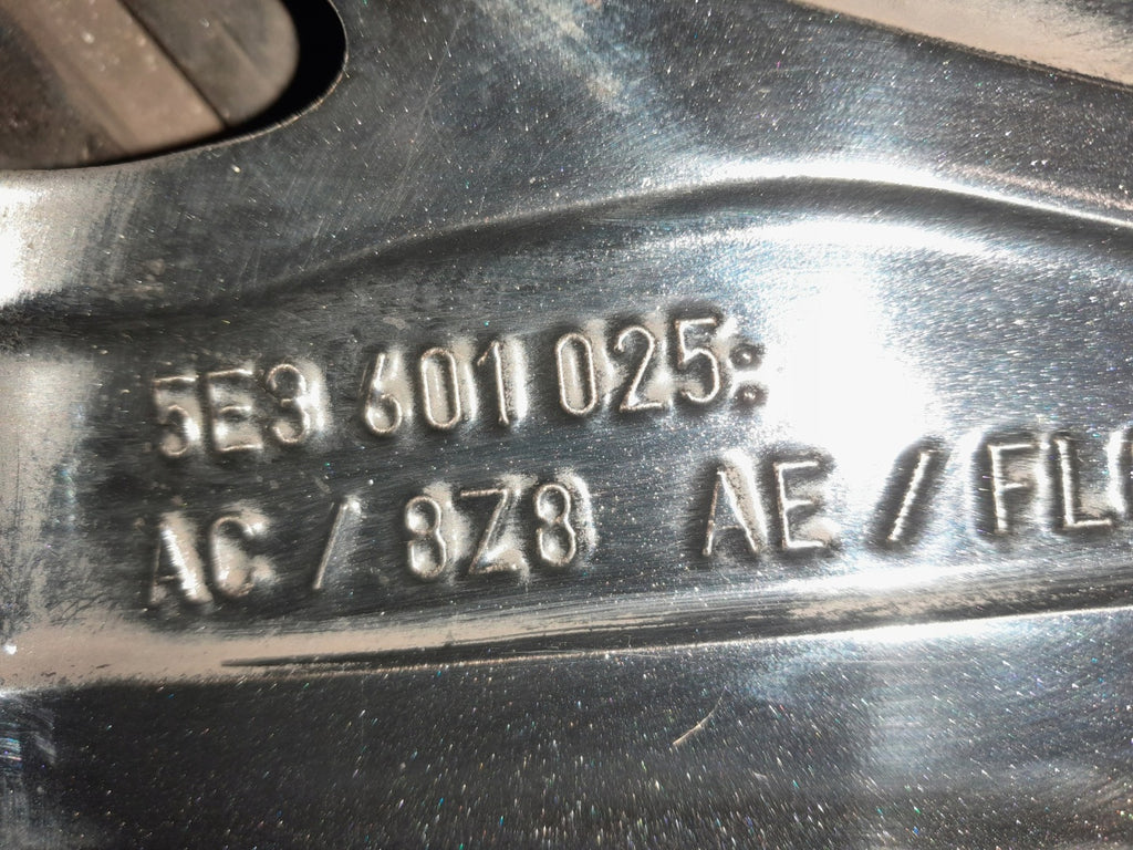 1x Alufelge 17 Zoll 6.5" 5x112 46ET Glanz 5E3601025 Skoda Octavia 5e3 I FEL1397414011bh