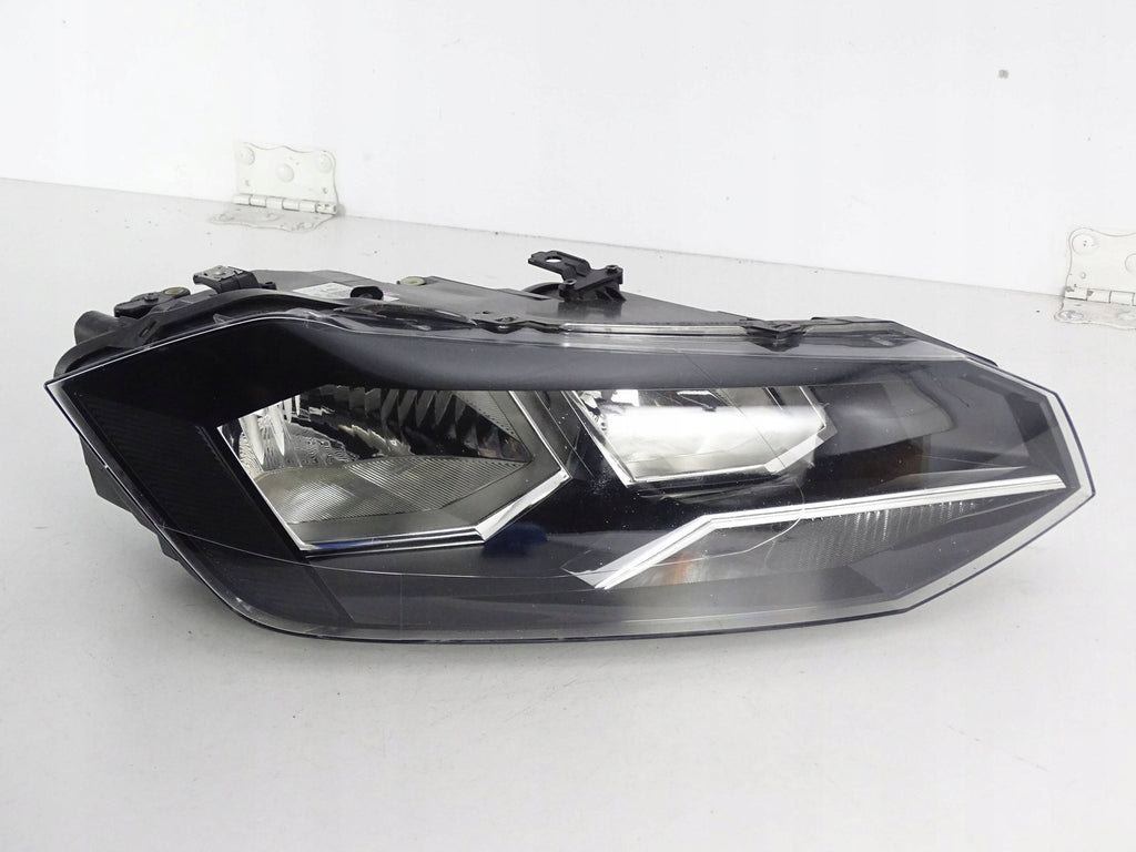 Frontscheinwerfer VW Polo 2G1941006 Rechts Scheinwerfer Headlight SCH4481769620dx