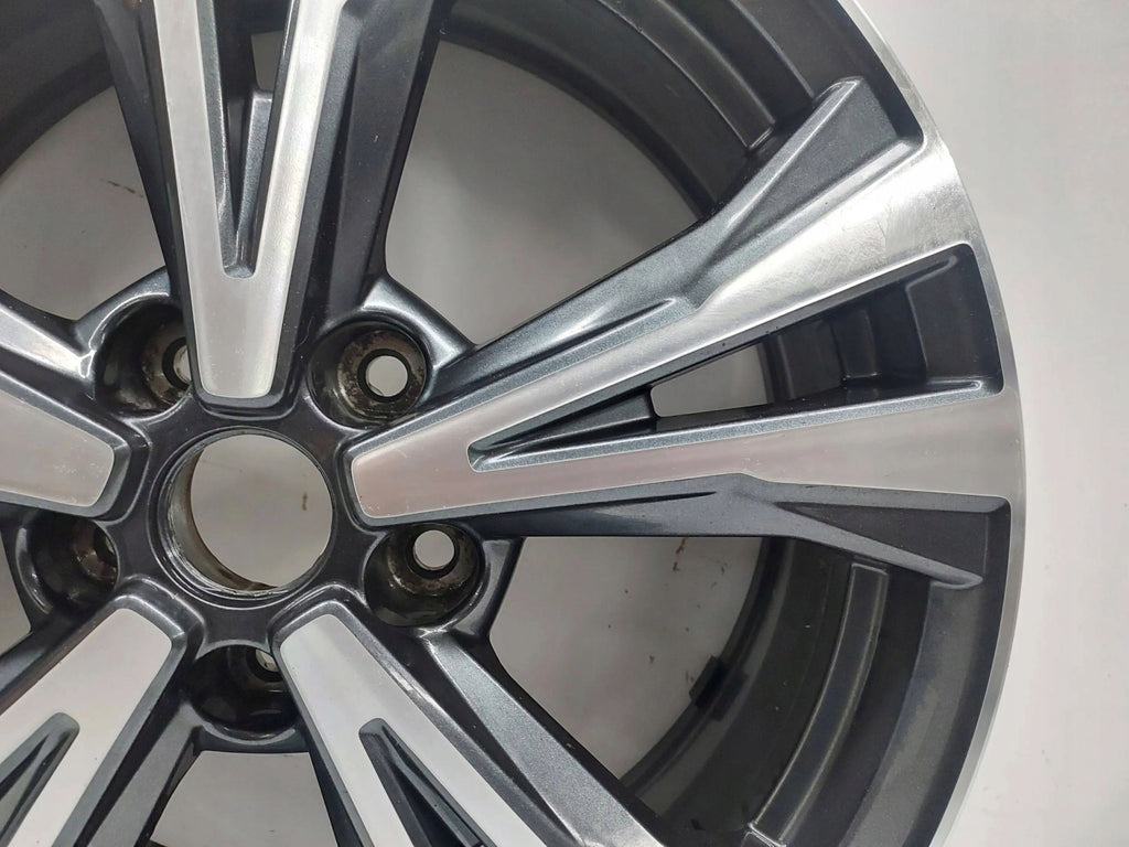 1x Alufelge 18 Zoll 7.0" 5x114.3 40ET Glanz Silber HV03BMB94 Mg Qashqai FEL2642976666xh