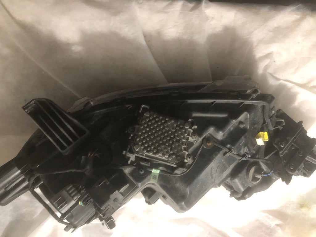 Frontscheinwerfer Mitsubishi Outlander III 8301D3-32 LED Rechts Headlight