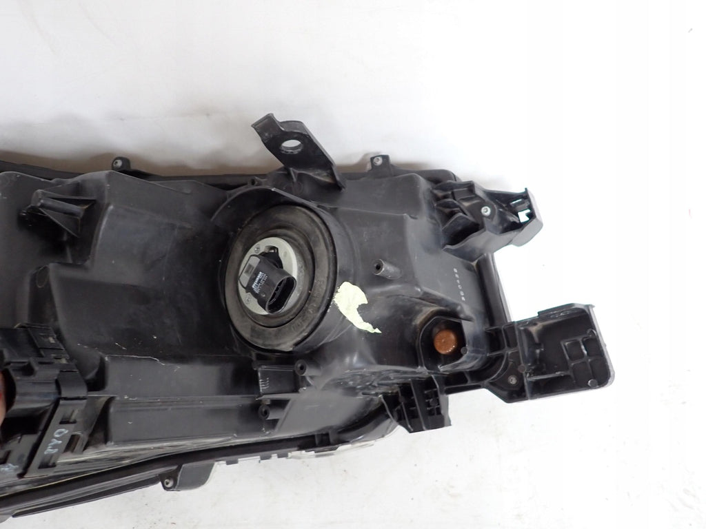 Frontscheinwerfer Toyota Hilux VIII Ein Stück (Rechts oder Links) Headlight SCH5838799751jb