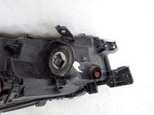 Laden Sie das Bild in den Galerie-Viewer, Frontscheinwerfer Toyota Hilux VIII Ein Stück (Rechts oder Links) Headlight SCH5838799751jb