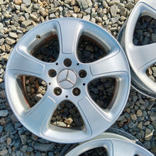 Laden Sie das Bild in den Galerie-Viewer, 4x Alufelge 16 Zoll 6.0" 5x112 46ET Glanz Silber A1694011002 Mercedes-Benz FEL4262702788uo