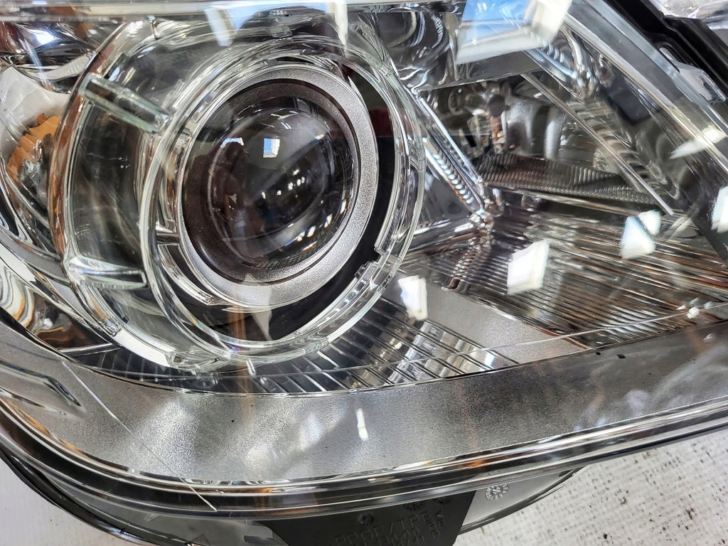 Frontscheinwerfer Mercedes-Benz W212 A2128205861 A2128205761 Xenon Ein Satz SCH7679794212no