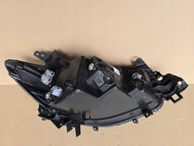 Laden Sie das Bild in den Galerie-Viewer, Frontscheinwerfer Mazda Cx5 KA1L51040C Full LED Ein Stück (Rechts oder Links)