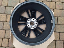 Laden Sie das Bild in den Galerie-Viewer, 1x Alufelge 17 Zoll 7.0" 5x112 45ET Graphit 57A601025 Seat Karoq Rim Wheel FEL4045677512hp