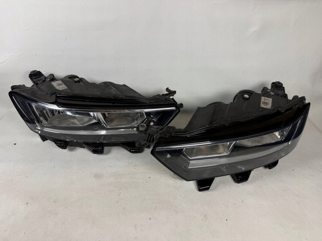 Frontscheinwerfer VW T-Roc 2GA941005B 90136432 Ein Stück (Rechts oder Links) SCH2804386622rr