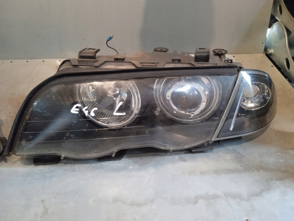 Frontscheinwerfer BMW E46 Xenon Ein Stück (Rechts oder Links) Headlight