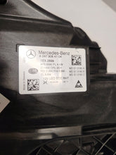 Laden Sie das Bild in den Galerie-Viewer, Frontscheinwerfer Mercedes-Benz W247 A2479064104 A2479064204 Ein Satz Headlight SCH5066626743gr