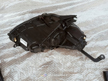 Laden Sie das Bild in den Galerie-Viewer, Frontscheinwerfer Opel Adam 39015506 LED Links Scheinwerfer Headlight