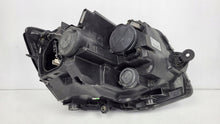 Laden Sie das Bild in den Galerie-Viewer, Frontscheinwerfer VW Multivan Transporter 7E1941005A Links Headlight SCH6626019398nm