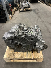 Load image into Gallery viewer, Motor BMW N47D20C 2.0 184PS 132TKm 2015 Diesel Engine Unkomplett