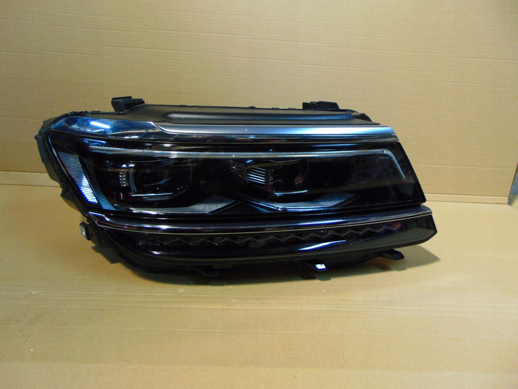 Frontscheinwerfer VW Tiguan 5NB941082A LED Rechts Scheinwerfer Headlight