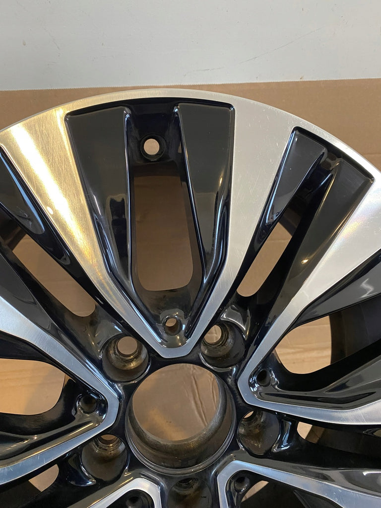 1x Alufelge 16 Zoll 6.5" 5x112 52ET A1774010000 Mercedes-Benz Cla Rim Wheel