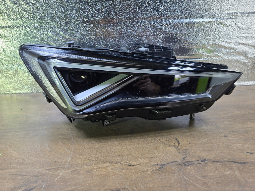 Frontscheinwerfer Cupra Formentor 5FG941036B Rechts Scheinwerfer Headlight SCH2325212028mh