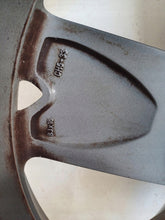 Laden Sie das Bild in den Galerie-Viewer, 1x Alufelge 18 Zoll 8.0&quot; 5x108 33ET 9684300877 Citroën C5 Iii Rim Wheel