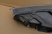 Laden Sie das Bild in den Galerie-Viewer, Frontscheinwerfer Ford Focus NX7B-13E014-CF Rechts Scheinwerfer Headlight SCH8762470242ei