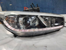 Laden Sie das Bild in den Galerie-Viewer, Frontscheinwerfer Kia Ceed 92102A2220 Rechts Scheinwerfer Headlight SCH2903223275yj