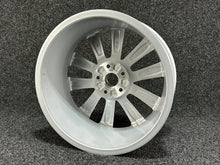 Load image into Gallery viewer, 1x Alufelge 18 Zoll 7.0" 5x112 43ET Glanz Silber 83A601025G Audi Q3 Rim Wheel FEL6712443455bz