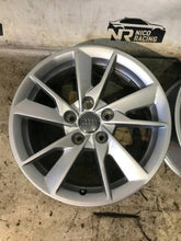 Load image into Gallery viewer, 1x Alufelge 16 Zoll 7.0" 5x112 35ET Glanz 8W0610025B Audi A4 B9 Rim Wheel FEL2387556059qm