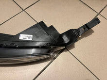 Load image into Gallery viewer, Frontscheinwerfer Hyundai Bayon 92207-Q0600 Full LED Links Headlight SCH9628397220sm