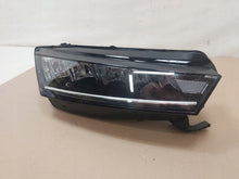 Laden Sie das Bild in den Galerie-Viewer, Frontscheinwerfer Skoda 5E3941016 Rechts Scheinwerfer Headlight