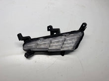 Laden Sie das Bild in den Galerie-Viewer, Frontscheinwerfer Hyundai I30 III 92207G4600-2F5753-6-533A9E Links Headlight SCH2377553416fl
