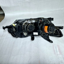 Laden Sie das Bild in den Galerie-Viewer, Frontscheinwerfer Mitsubishi Outlander III Xenon Links Scheinwerfer Headlight