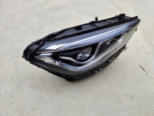 Laden Sie das Bild in den Galerie-Viewer, Frontscheinwerfer Mercedes-Benz W247 A2479063605KZ LED Rechts Headlight