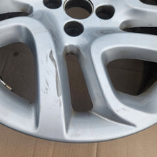 Laden Sie das Bild in den Galerie-Viewer, 1x Alufelge 17 Zoll 6.5" 4x100 40ET 403008829R Renault Captur I Rim Wheel FEL8348335857vm