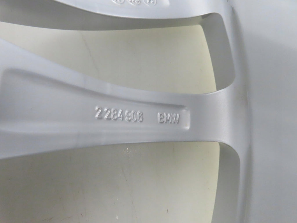 1x Alufelge 18 Zoll 9.0" 5x120 29ET Silber 2284906 BMW F80 Rim Wheel FEL8206824748mu