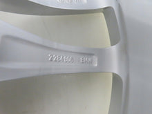 Laden Sie das Bild in den Galerie-Viewer, 1x Alufelge 18 Zoll 9.0" 5x120 29ET Silber 2284906 BMW F80 Rim Wheel FEL8206824748mu