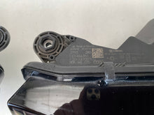 Laden Sie das Bild in den Galerie-Viewer, Frontscheinwerfer Audi Q5 80A941035 80A941036 Full LED Ein Satz Headlight