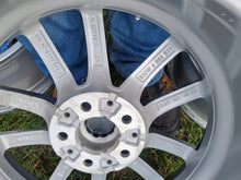 Laden Sie das Bild in den Galerie-Viewer, 4x Alufelge 17 Zoll 7.5" 5x112 30ET Silber Audi Super Rim Wheel FEL5967387696gu