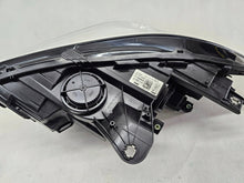 Laden Sie das Bild in den Galerie-Viewer, Frontscheinwerfer BMW 1 F40 7214914 LED Rechts Scheinwerfer Headlight