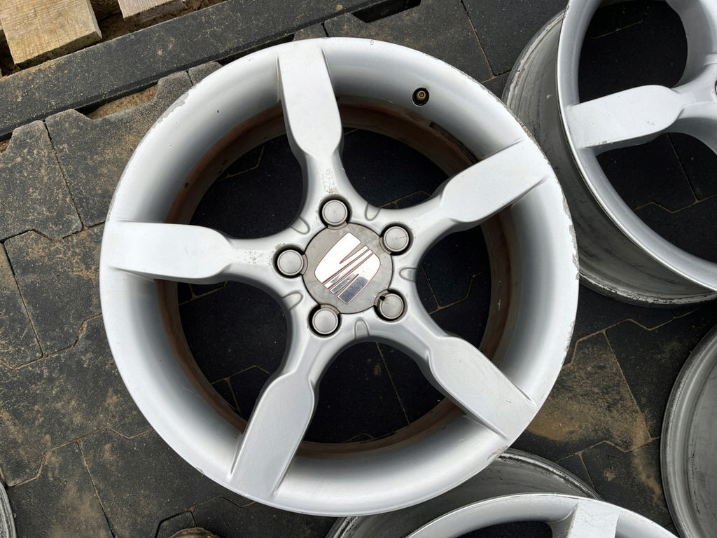 4x Alufelge 17 Zoll 7.0" 5x112 54ET Silber 5P0601025C Seat Altea Rim Wheel FEL4970567318sx