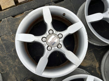 Laden Sie das Bild in den Galerie-Viewer, 4x Alufelge 17 Zoll 7.0" 5x112 54ET Silber 5P0601025C Seat Altea Rim Wheel FEL4970567318sx