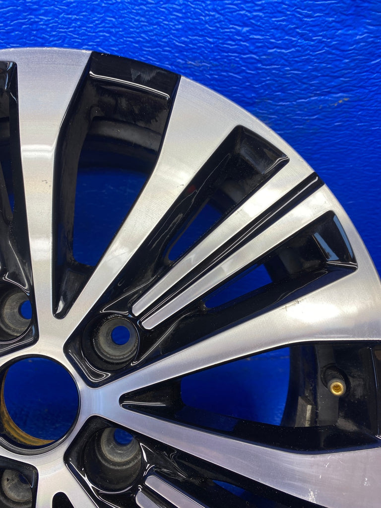 1x Alufelge 16 Zoll 6.5" 5x114.3 403007870R Renault Zoe Rim Wheel