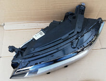 Load image into Gallery viewer, Frontscheinwerfer VW Passat B8 90108679 LED Links Scheinwerfer Headlight