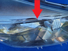 Laden Sie das Bild in den Galerie-Viewer, Frontscheinwerfer Toyota Yaris Rechts Scheinwerfer Headlight SCH6758654345dm